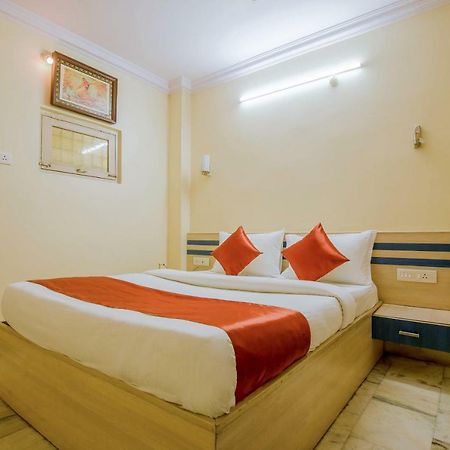 Oyo 13494 Hotel Nakshatra Inn Haidarábád Kültér fotó