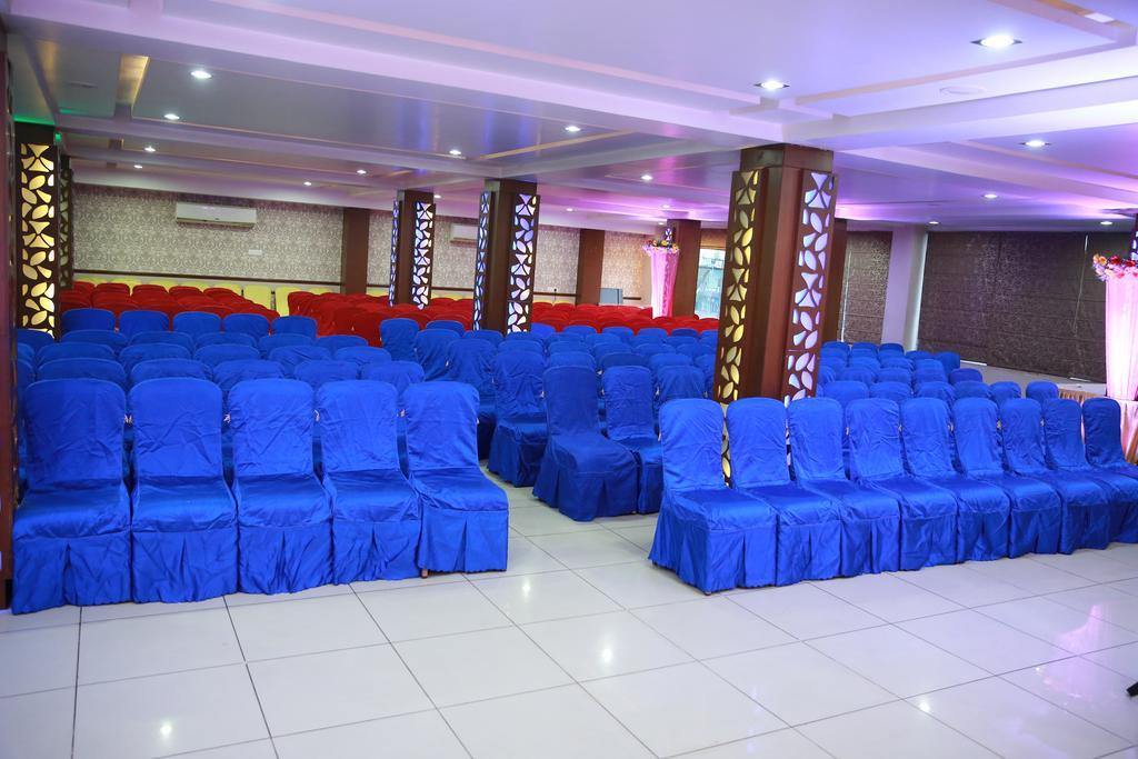 Oyo 13494 Hotel Nakshatra Inn Haidarábád Kültér fotó