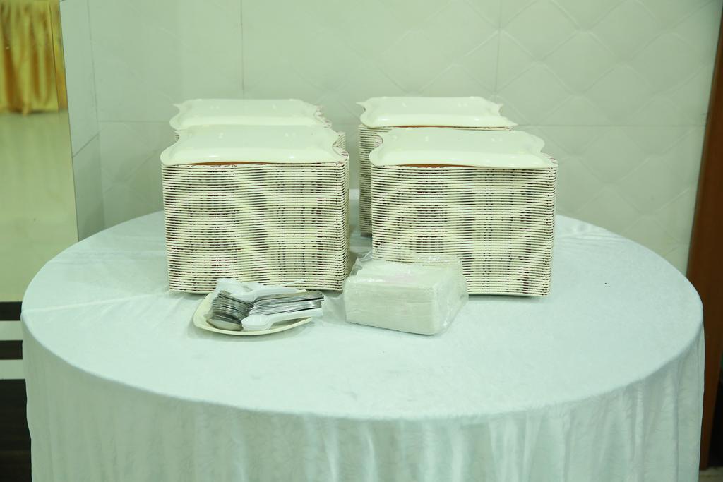 Oyo 13494 Hotel Nakshatra Inn Haidarábád Kültér fotó