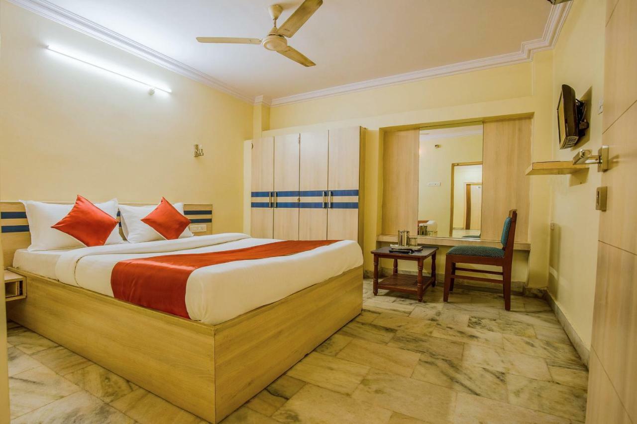 Oyo 13494 Hotel Nakshatra Inn Haidarábád Kültér fotó